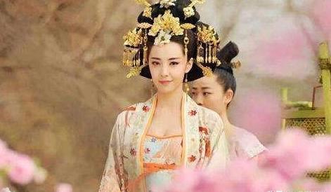 玄武门之变后,李世民霸占李元吉老婆,为什么放过李建成老婆呢?