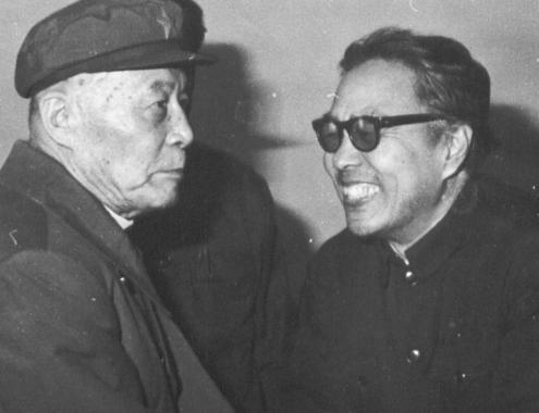 吕正操遭叛变者出卖,他是怎么从包围圈死里逃生的