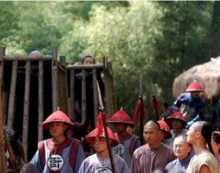 古代被诛九族为什么家属不跑呢 不是不跑而是跑不了