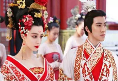 武则天临死前意识到什么事情 为什么将皇位还给李家呢