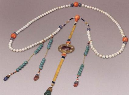 清朝皇帝和大臣身上挂的佛珠是什么 为什么每个人都不一样呢