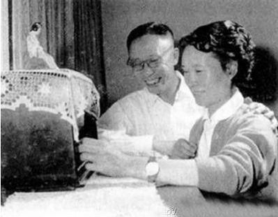 宣统帝为什么每次吃饭的时候不敢吃饭