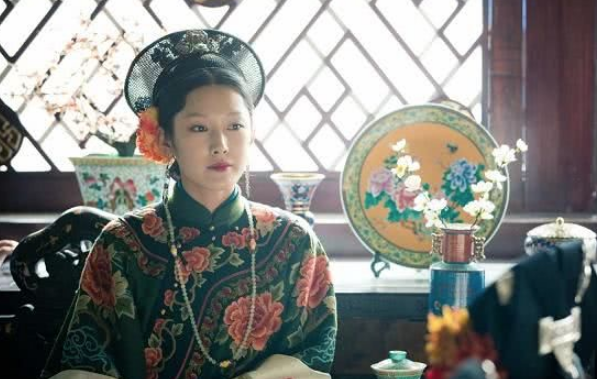 她14岁为康熙生下皇子,为什么没被册封呢