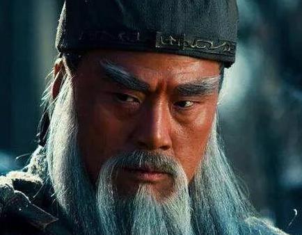 庞德比于禁的实力弱了一点点 他为什么胆敢叫嚣关羽呢