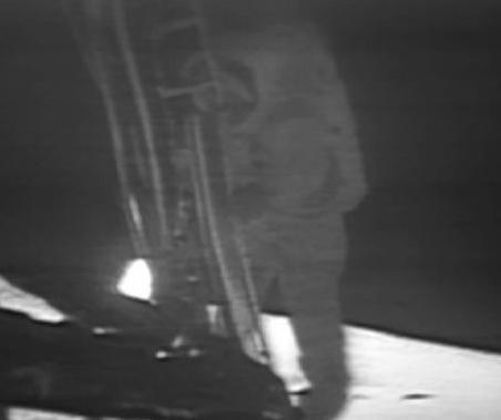 阿姆斯特朗个人经历介绍 他是怎么加入宇航员的