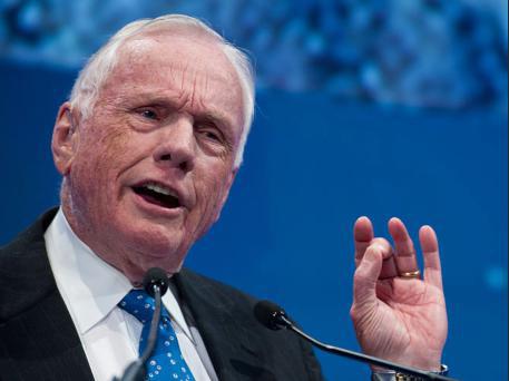 阿姆斯特朗个人经历介绍 他是怎么加入宇航员的