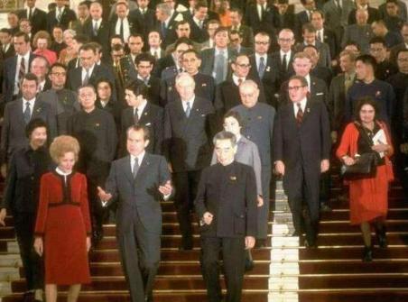 尼克松访华过程中为什么街上空无一人 这究竟是怎么回事