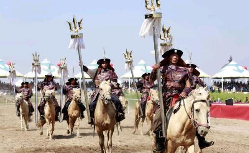 为什么所有人都希望岳钟琪能推翻雍正