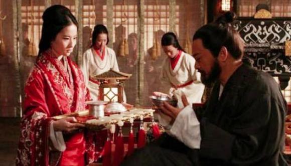 曹操将貂蝉赐给关羽,关羽为什么还不高兴