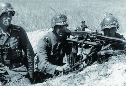 二战期间苏联军队是如何做到一往无前的 斯大林是怎么做的