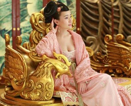 狄仁杰和武则天到底是什么关系呢 为什么武则天如此的信任狄仁杰呢