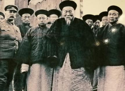 八国联军侵华为什么慈禧调不动李鸿章呢 原因不为以下几点