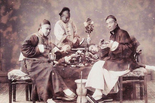 晚清时期很多穷人怎么抽价格很高的鸦片的?