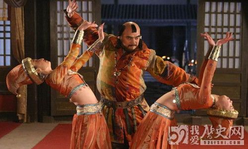 安禄山一直备受恩宠，为什么要起兵造反？