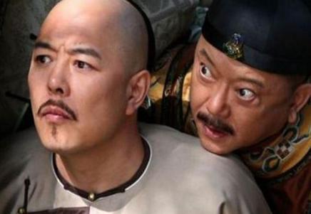 和珅聪明能干 为什么不巴结嘉庆给自己留条后路呢