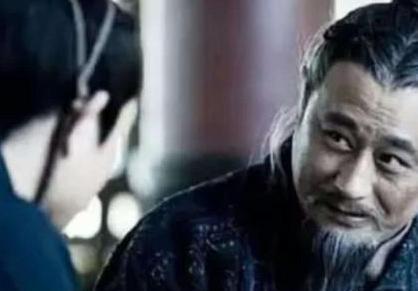 李斯手握大权又是丞相 为什么斗不过一个太监呢