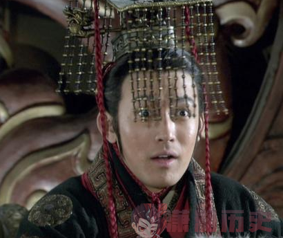 春秋时期的诸侯们多是公爵，为什么楚国国君自称为王