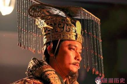 战国时期，周王室的权威是怎么逐渐荡然无存的？