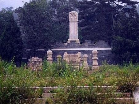 崇祯真的是一个天理不容的昏君吗 为什么他的墓碑总是遭雷劈呢