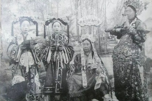 李莲英为什么能够让慈溪太后独宠?