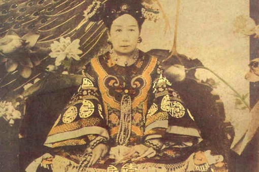 李莲英为什么能够让慈溪太后独宠?