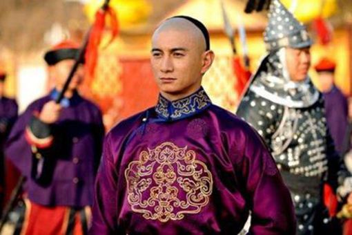 乾隆皇帝的继承为什么没有出现九子夺嫡