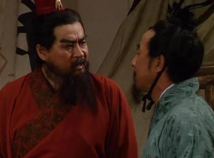 官渡之战时，曹操和袁绍打的正欢，刘表孙策为什么没有偷袭许昌