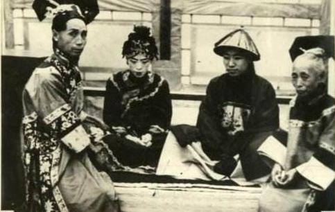 令妃统摄后宫十多年,为什么乾隆一直不立令妃为皇后