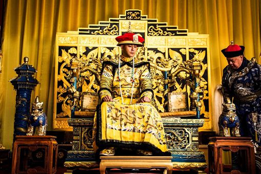 乾隆明知和珅巨贪，为什么还放任和珅