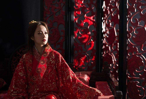 刘秀如何收复十万赤眉军的?