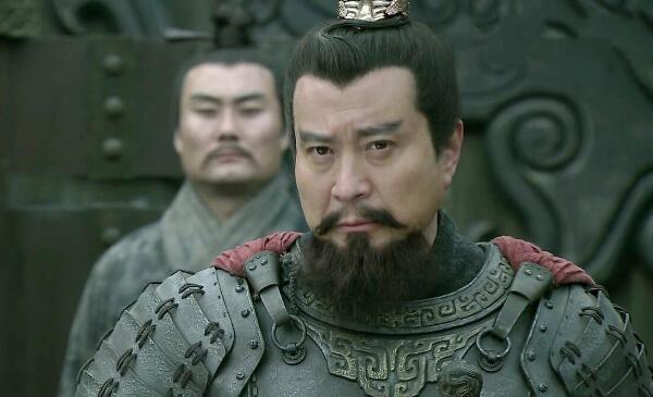 袁绍为什么能够拥兵自重