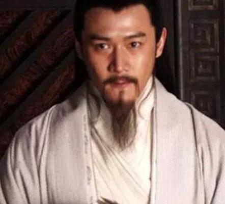 诸葛亮出兵打仗的时候为什么总坐轮椅呢 这个轮椅到底有什么作用