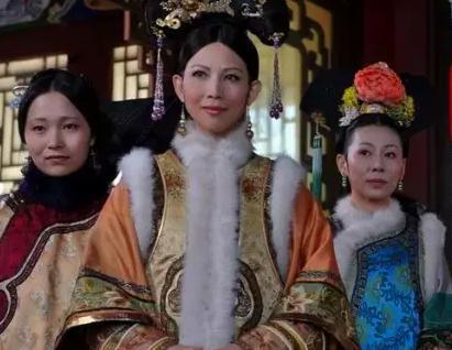 清朝时期的妃子是怎么和太后请安的 一般都不会用老佛爷吉祥