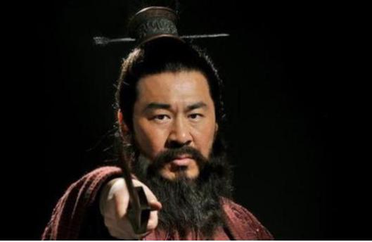 曹操错失王平追悔莫及！王平追随刘备之后如何一鸣惊人