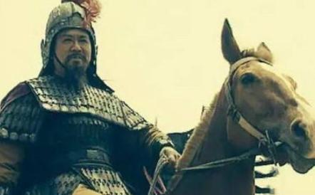 曹操错失王平追悔莫及！王平追随刘备之后如何一鸣惊人