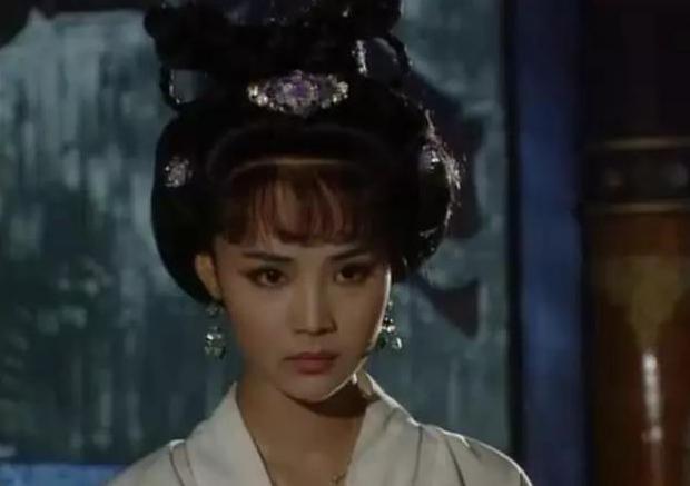 一代女宰相上官婉儿惨遭“墨刑”之苦后,如何应对?