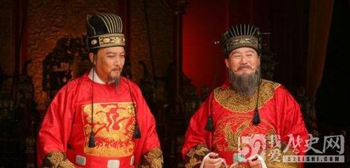 张居正与海瑞之间为什么水火不容？