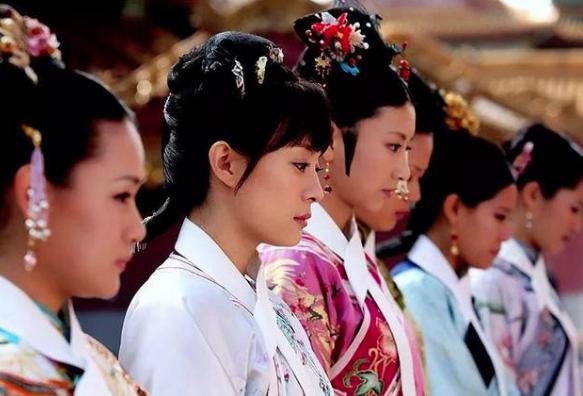 清朝后宫妃子那么多,她们是怎么生活的