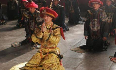 咸丰为什么每次退朝都要让大臣先走