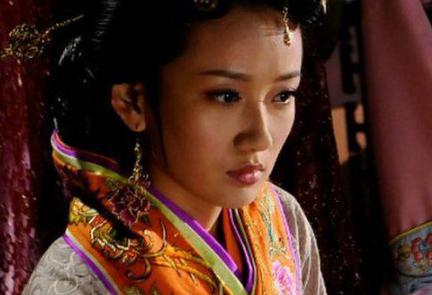 勾践的皇后雅鱼为什么回到越国后自杀了