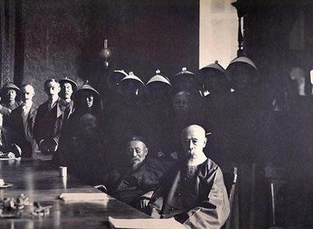 慈禧和李鸿章的关系到底有多好 为什么慈禧得知他的死讯会痛哭不止呢