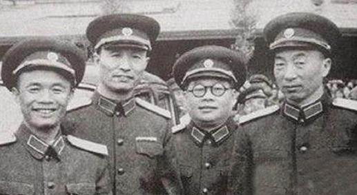 钟伟重病住院，黄克诚为什么说他太了不起了