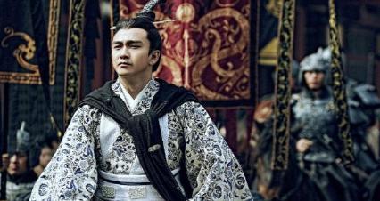 法正和庞统两人都差不多 为什么两个人却有不一样的待遇呢