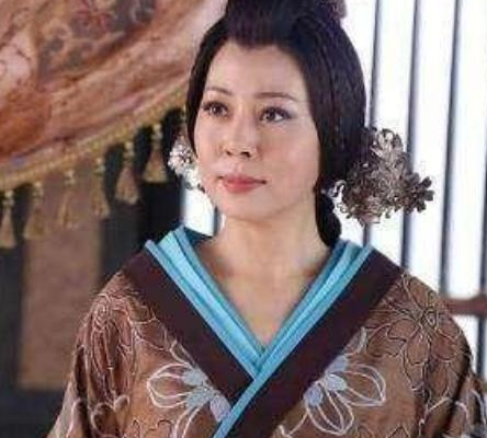 霍光作为权臣却能架空皇帝 霍光最后为什么就可以善终