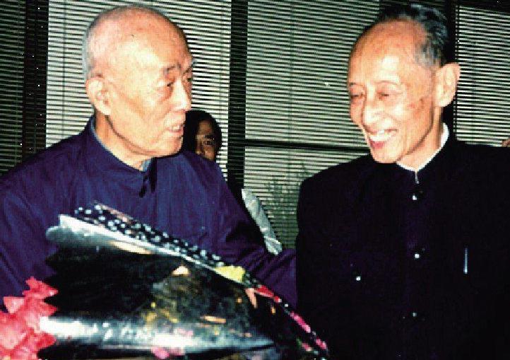 有关于臧克家的轶事有哪些 对于他的评价如何