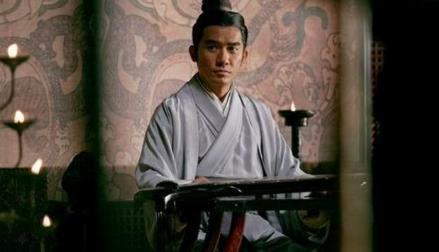 为什么说周瑜死后孙权对他的女子很不好 历史上真的是这样的吗