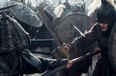 王宇是怎么从人生巅峰跌落神坛的 杀完董卓之后就开始骄傲自负