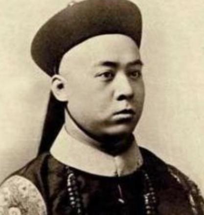 康熙登基之后他的兄弟怎么样了 他们的结局分别是什么