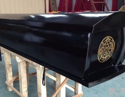 李自成是如何处理崇祯尸体的