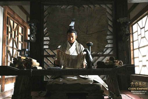 战国时期商鞅为什么去偏僻的秦国变法？